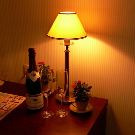 Hotel Prelude Кнесселаре Экстерьер фото