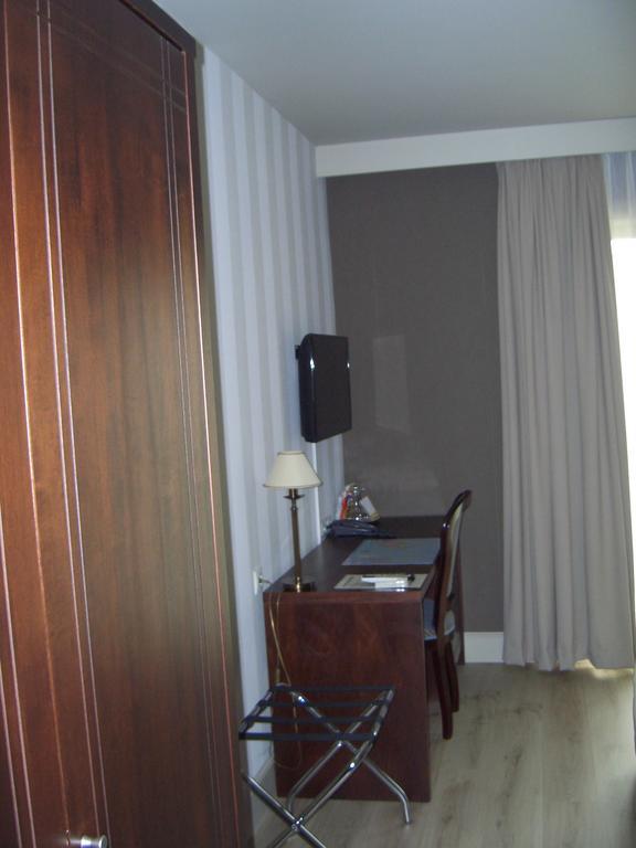 Hotel Prelude Кнесселаре Экстерьер фото